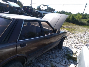 1988 ford taunus çıkma sağ takım kapı.