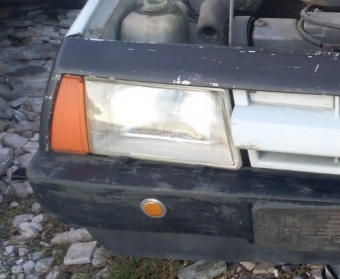 1993 model lada samara 1.5 çıkma sağ far.