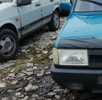 1993 model tofaş şahin 1.6 çıkma sağ far.