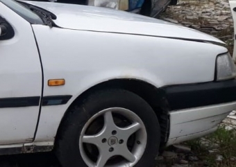 1994 model fiat tempra 2.0 8 valf çıkma sağ ön çamurluk.