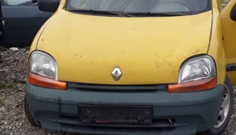 1998 - 2000 model renault kangoo 1.9 çıkma takım far.