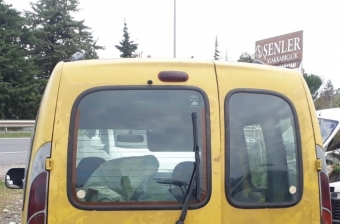 1998 - 2000 model renault kangoo 1.9 çıkma bagaj camı takımı.