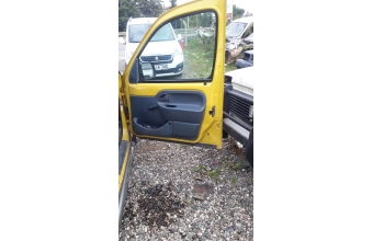 1998 - 2000 model renault kangoo çıkma 1.9 dolu sağ ön kapı.