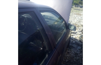 1998 model hyundai accent gl 1.3 çıkma sağ ön kapı.