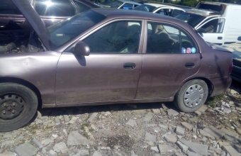 1998 model hyundai accent gl 1.3 çıkma sol yan panel.