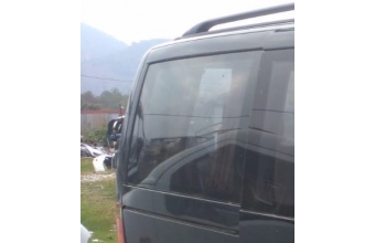 1998 model mercedes benz vito 110 cdi çıkma sağ arka cam.