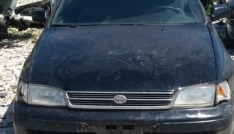 1998 model toyota carina 2 çıkma kaput.