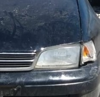 1998 model toyota carina 2 çıkma sol far.