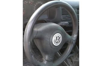 1999 model volkswagen bora 1.6 sr çıkma direksiyon simidi.