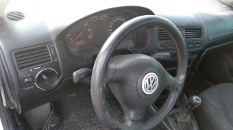 1999 model volkswagen bora 1.6 sr çıkma göğüslük torpido.