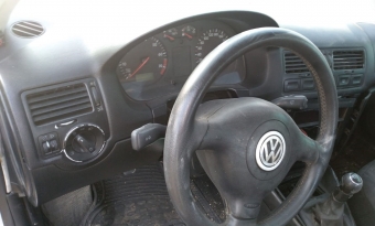 1999 model volkswagen bora 1.6 sr çıkma göğüslük.