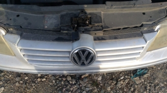 1999 model volkswagen bora 1.6 sr çıkma ön panel.