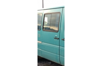 2000 model mercedes benz sprinter 312d 2.9 çıkma sağ sürgülü kapı.