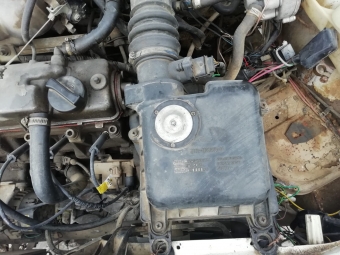 2001 model lada vega 1.5 benzinli çıkma komple motor.