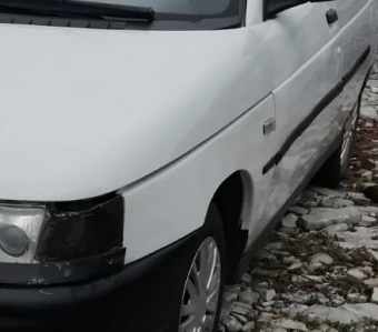 2001 model lada vega 1.5 benzinli çıkma sol ön çamurluk.