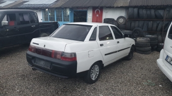 2001 model lada vega 1.5 benzinli kesme tavan arka.