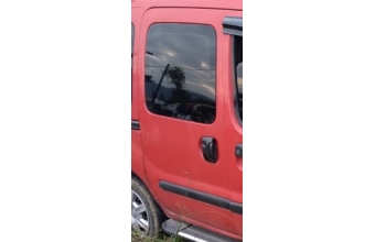 2001 model renault kangoo 1.9 dizel çıkma sağ sürgülü kapı.