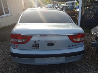 2001 model renault megane 1 1.6 8 valf çıkma arka tampon.