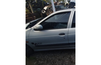 2001 model renault megane 1 1.6 8 valf çıkma sol ön kapı.