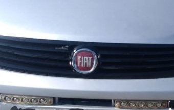 2010 model fiat albea 1.3 multijet euro 4 çıkma ön panjur arma.