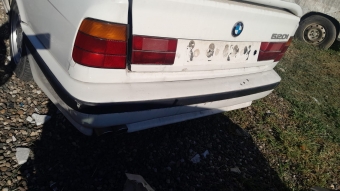 Bmw e34 kasa 5.20 arka tampon orjinal parça