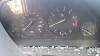 Bmw e34 kasa 5.20 km saati orjinal parça