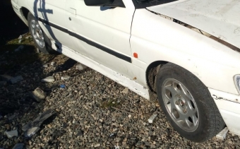 ford escort 1.6 16 valf çıkma sağ takım jant lastik.