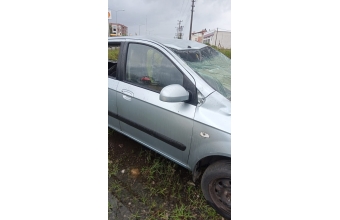 Hyundai Getz 2005 model sağ ön kapı dolu orjinal parça