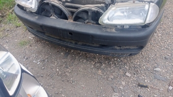 Renault Laguna 1 ön tampon orjinal parça